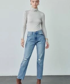 KanCan High Rise Mom Jeans RESORT APPAREL