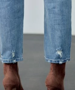 KanCan High Rise Mom Jeans RESORT APPAREL