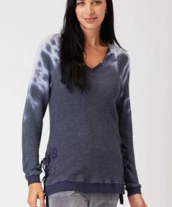 XCVI Dutchman V-Neck RESORT APPAREL