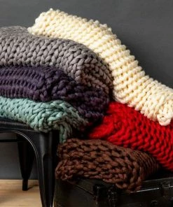 Donna Sharp HOLIDAY APPAREL Chunky Knit Throw Blanket - Cream