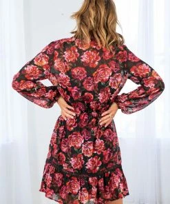 LOVESTITCH HOLIDAY APPAREL Rose Floral Print Clip Dot Long Sleeve Mini Dress 12 LOVESTITCH HOLIDAY APPAREL Rose Floral Print Clip Dot Long Sleeve Mini Dress