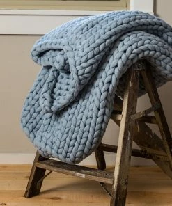 Donna Sharp HOLIDAY APPAREL Chunky Knit Throw Blanket - Blue