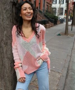 Wooden Ships Camo Distressed V Lightweight Flamingo