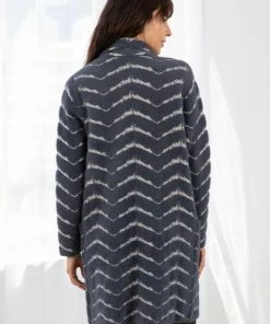 LOVESTITCH Lafayette Fuzzy Coatigan