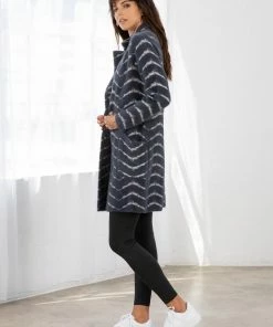 LOVESTITCH Lafayette Fuzzy Coatigan