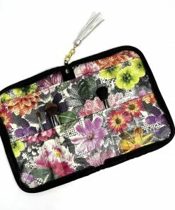 Makeup Junkie Bubble Gator Amethyst Brush Book