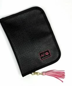 Makeup Junkie Black Cobra Brush Book