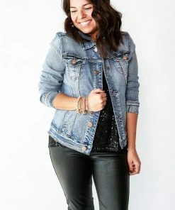 Jag KIARA CLASSIC DENIM JACKET RESORT APPAREL