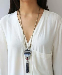 Chloe + Isabel Serengeti Convertible Pendant Necklace JEWELRY 5 Chloe + Isabel Serengeti Convertible Pendant Necklace JEWELRY