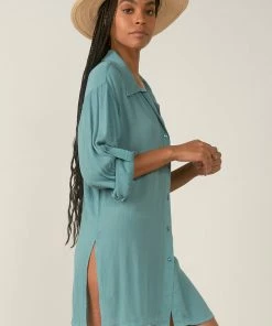 Elan RESORT APPAREL TURKS BUTTON DOWN