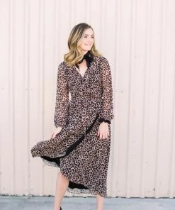 Benares HOLIDAY APPAREL Leopard Print Maxi Dress