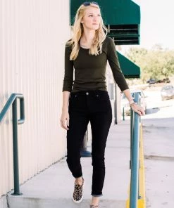 XCVI SPECKLE SCOOP NECK TEE