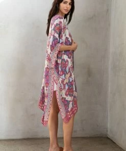 LOVESTITCH Andromeda Kimono