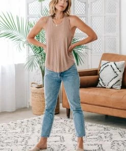 LOVESTITCH Basic Linen Slub Racerback Tank Top RESORT APPAREL