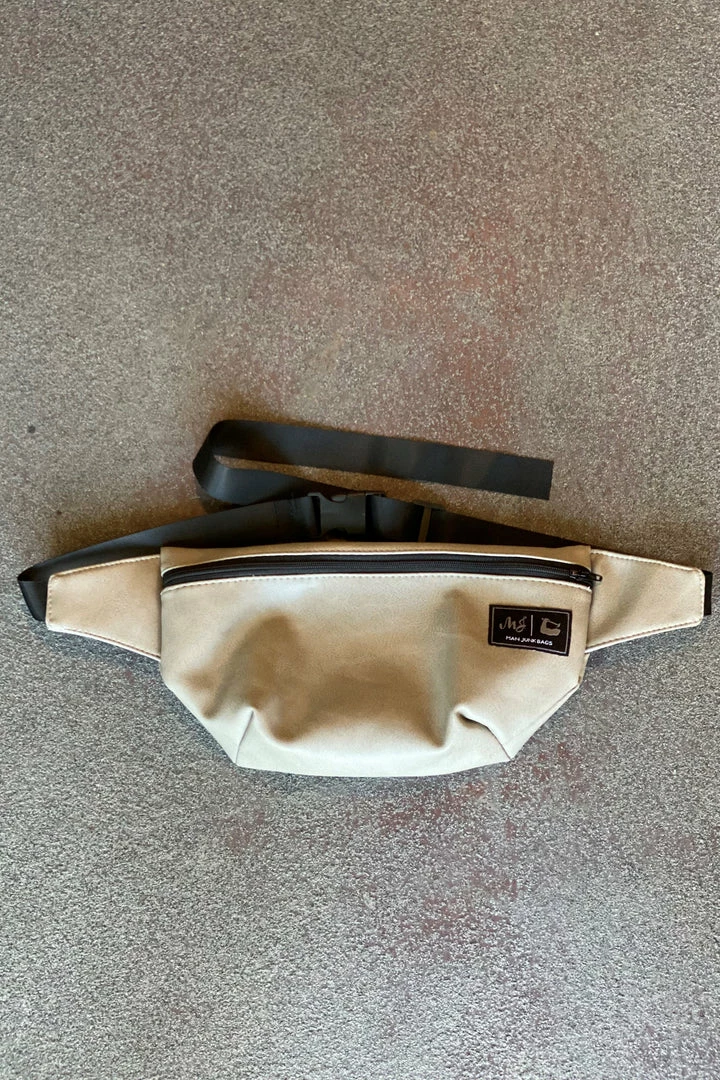 Makeup Junkie Man Junk Debonair Fanny Pack Men's 1 Makeup Junkie Man Junk Debonair Fanny Pack Men's